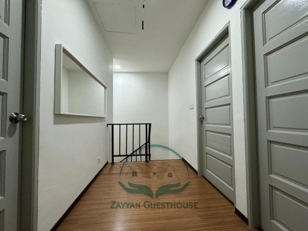 Zayyan Guesthouse Kuching Exteriér fotografie